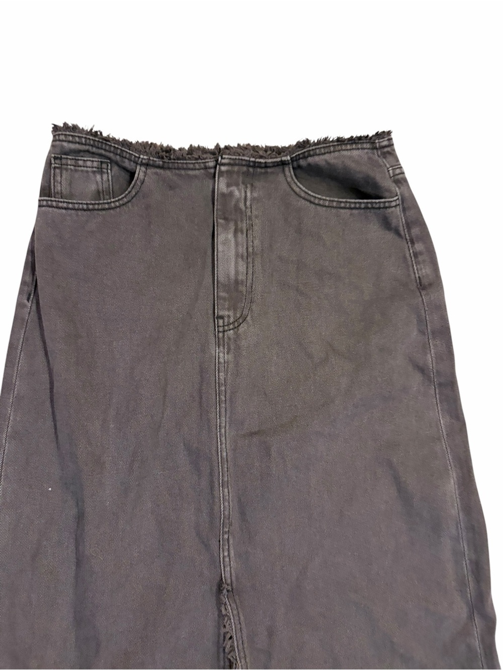 MIOU MUSE washed denim maxi skirt in gray . Frayed hem and waist - Picture 3 of 6